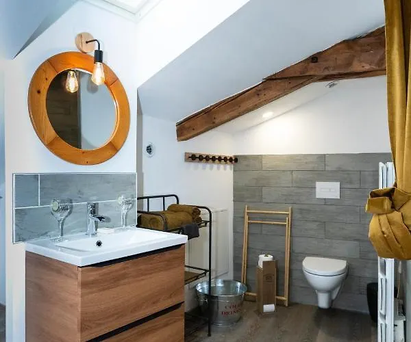 招待所 La Ferblanterie 3*